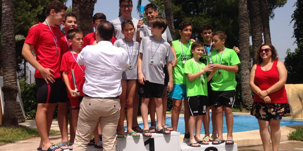 El Club Natación San Vicente realiza un gran papel en el Trofeo de Joan Fuster Zaragoza