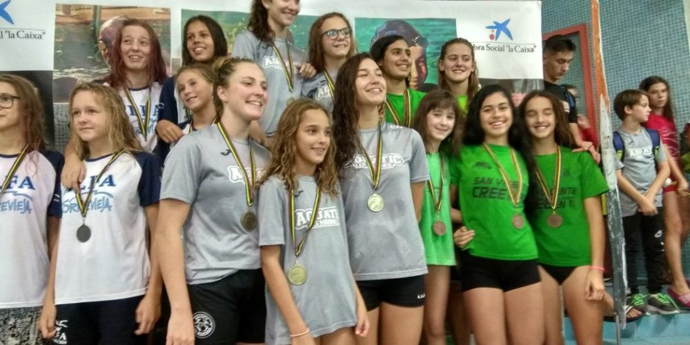 Gran comienzo de temporada para el CN San Vicente en Petrer.